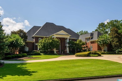 Extraordinary estate home offers luxurious living and - photo 3