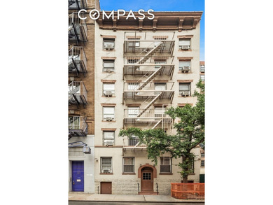 Hudson River Commercial For Sale in New York New York