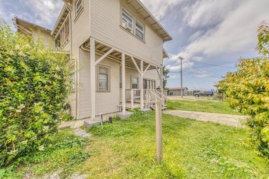 Rare 11-unit rental property on a large lot in a convenient - photo 6