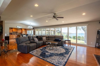 Lakefront home in one of the finest subdivisions in town! - photo 4