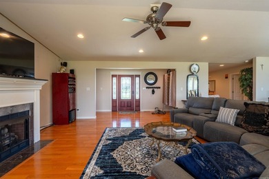 Lakefront home in one of the finest subdivisions in town! - photo 7