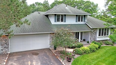 Welcome to your private retreat in The Woodlands of Livonia - photo 2