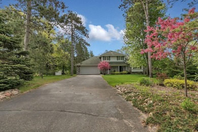 Welcome to your private retreat in The Woodlands of Livonia - photo 3