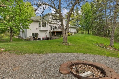 Welcome to your private retreat in The Woodlands of Livonia - photo 7