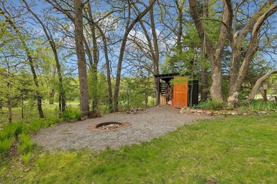 Welcome to your private retreat in The Woodlands of Livonia - photo 8