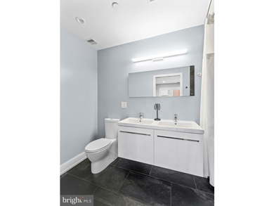 A Rare First Offering. A privately curated, custom end-unit - photo 39
