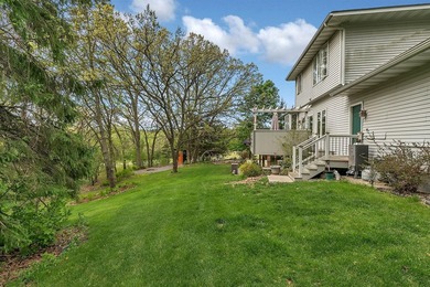Welcome to your private retreat in The Woodlands of Livonia - photo 10
