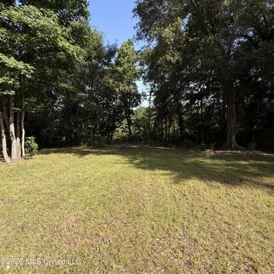 Conveniently located in the heart of D'Iberville, this two-story - photo 4