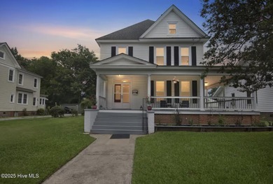 Pasquotank River Home For Sale in Elizabeth City North Carolina