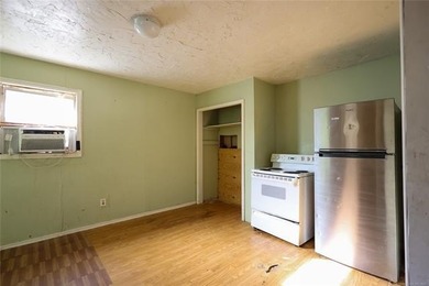 2.7 miles from the Guy Sandy ramp! This two bed, 1 bath home is - photo 8