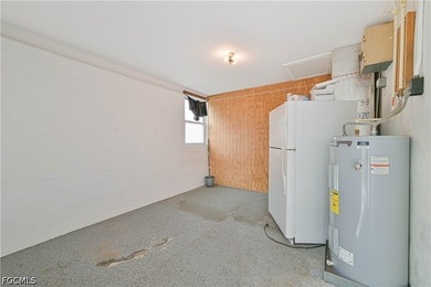 Welcome home to this well-maintained 3-bedroom, 2-bath CBS home - photo 20