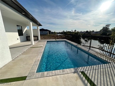 STUNNING MODERN NEW CONTRUCTION with POOL!! NO FLOOD ZONE. this - photo 22