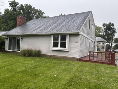 Don't miss this fantastic opportunity to own a home located very - photo 2