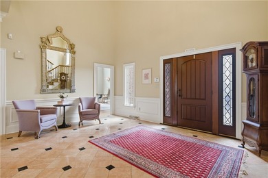Stately and architecturally significant home in Franklin Park on - photo 7