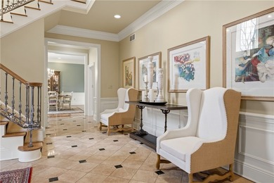 Stately and architecturally significant home in Franklin Park on - photo 9