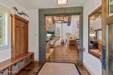 This beautiful 4-bedroom, 4.5-bathroom cottage offers 3,094 - photo 13