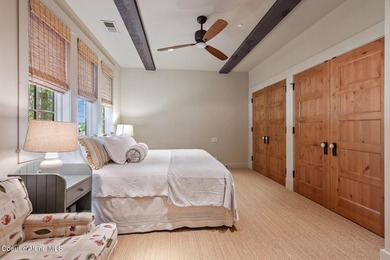 This beautiful 4-bedroom, 4.5-bathroom cottage offers 3,094 - photo 26