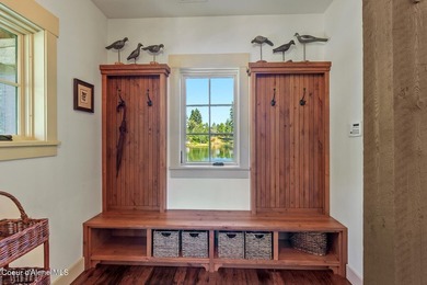 This beautiful 4-bedroom, 4.5-bathroom cottage offers 3,094 - photo 32