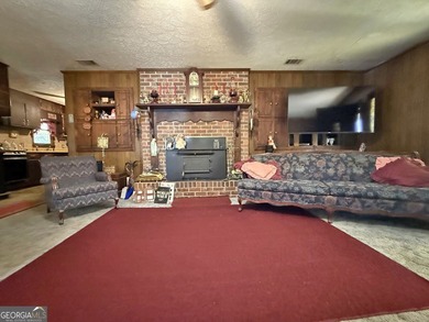 This Lake Hartwell home is just 10 minutes from I-85 with easy - photo 4