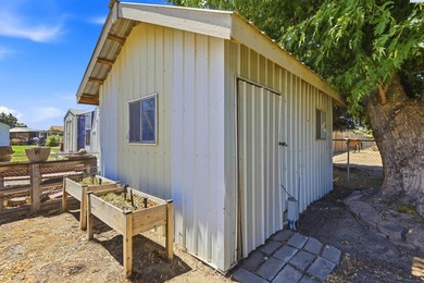 MLS# 294620 Just steps from the Columbia River and walking - photo 34