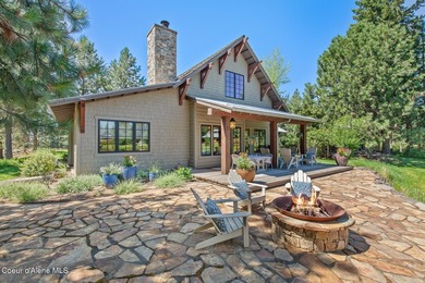This beautiful 4-bedroom, 4.5-bathroom cottage offers 3,094 - photo 36