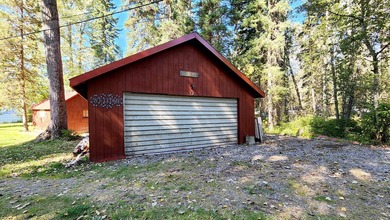 Gorgeous Swan Lake property with 202' frontage and dock located - photo 39