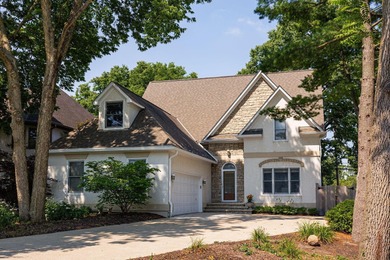 Scioto River Home For Sale in Upper Arlington Ohio
