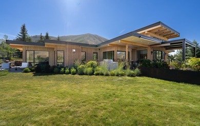 Custom built in 2021 with a recent addition off of the primary - photo 44