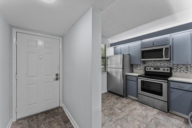 Beautiful and spacious 2 bdrms, 2baths apartment in the - photo 6