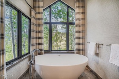 A Legacy Estate. Set on 35 acres, adjacent to BLM, and located 8 - photo 15