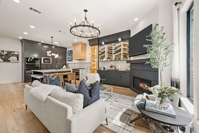 Within Timarron's Crescent Royale, fully remodeled villas of - photo 16