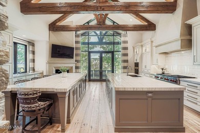 A Legacy Estate. Set on 35 acres, adjacent to BLM, and located 8 - photo 17
