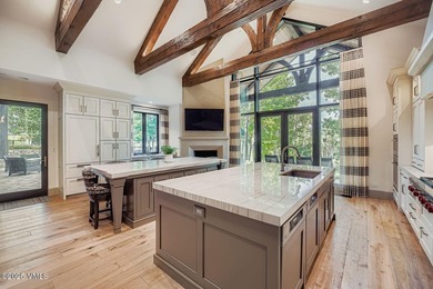 A Legacy Estate. Set on 35 acres, adjacent to BLM, and located 8 - photo 18