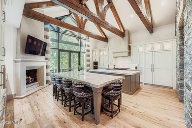 A Legacy Estate. Set on 35 acres, adjacent to BLM, and located 8 - photo 20