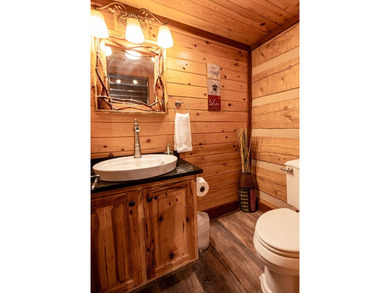 Immerse yourself in unparalleled luxury with this magnificent - photo 22