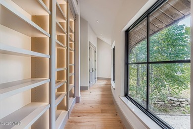 A Legacy Estate. Set on 35 acres, adjacent to BLM, and located 8 - photo 28