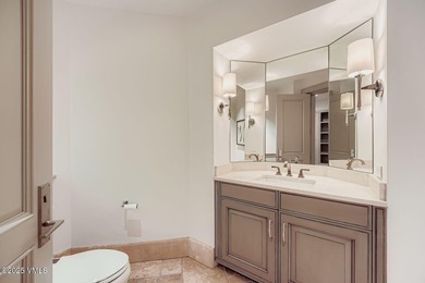 A Legacy Estate. Set on 35 acres, adjacent to BLM, and located 8 - photo 32