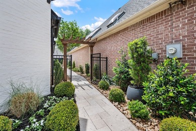 Within Timarron's Crescent Royale, fully remodeled villas of - photo 39