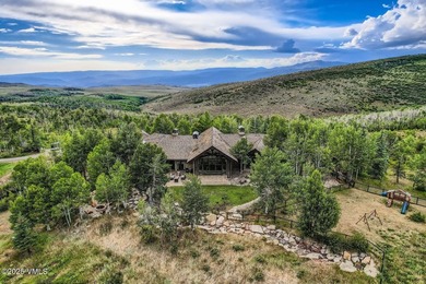 A Legacy Estate. Set on 35 acres, adjacent to BLM, and located 8 - photo 39
