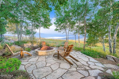 A Legacy Estate. Set on 35 acres, adjacent to BLM, and located 8 - photo 40