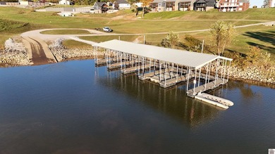 Immerse yourself in the epitome of Lake Barkley's grandeur at - photo 48