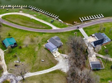 Positioned to capture sweeping lake views, this Lake Thunderhead - photo 1