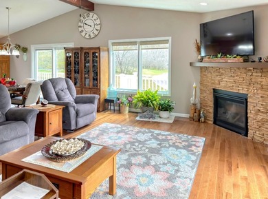 Positioned to capture sweeping lake views, this Lake Thunderhead - photo 8