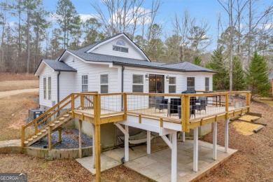 Lake Home For Sale in Eatonton, Georgia