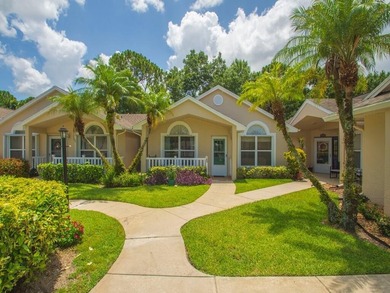 Beautiful move-in ready villa located in Kings Isle, a desirable - photo 3