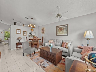Beautiful move-in ready villa located in Kings Isle, a desirable - photo 5