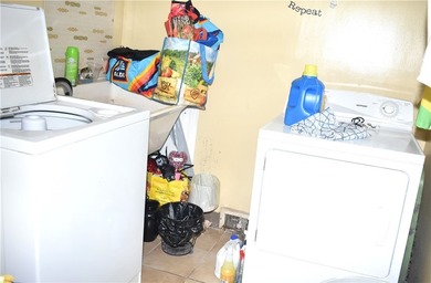 This spacious 4-bedroom home. Large front porch. You also have a - photo 11