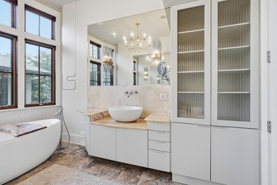 21 Blackwater Street presents a rare opportunity to own one of - photo 29