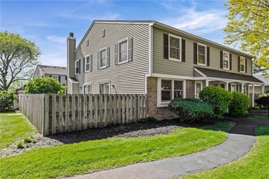 Adorable 2-bedroom, 1.5-bath end-unit condo in Webster offering - photo 30