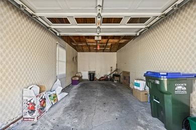 Adorable 2-bedroom, 1.5-bath end-unit condo in Webster offering - photo 31